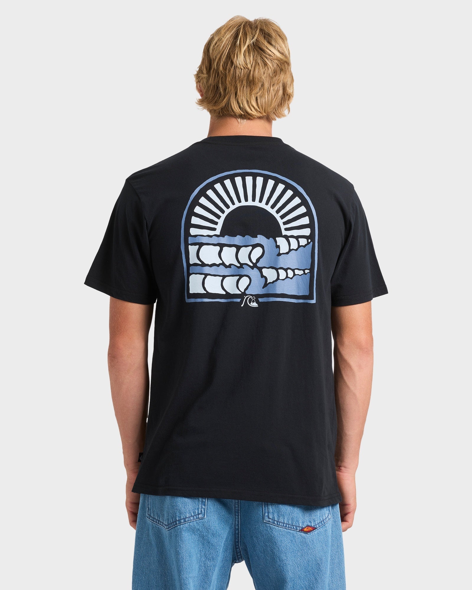 Mens Sunset Arc Wave T-Shirt