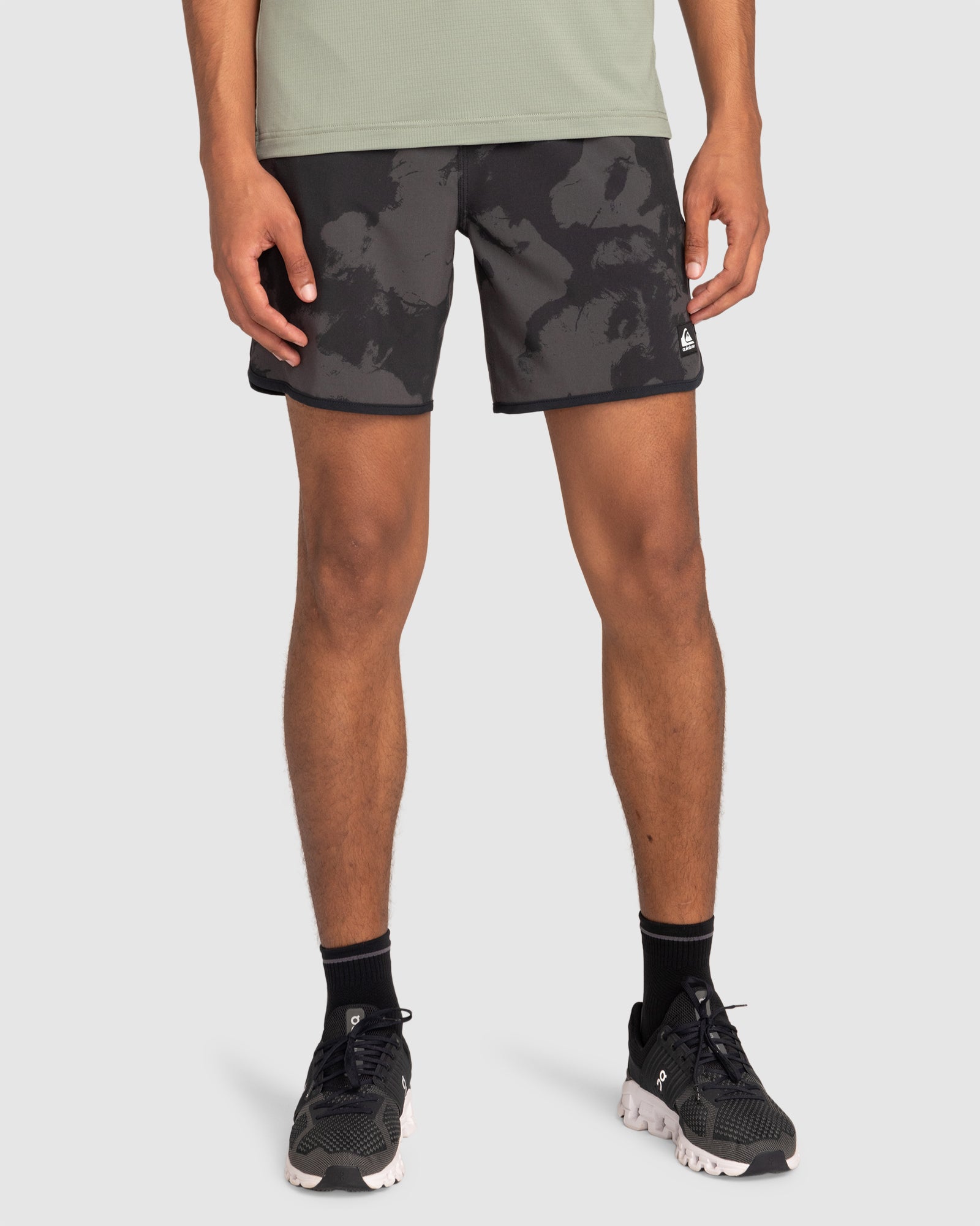 Mens Omni Scallop 17" Amphibian Boardshorts
