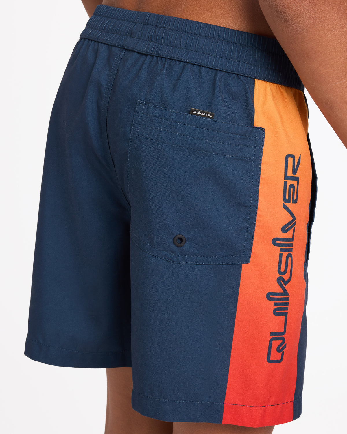 uqbjv03032_quiksilver_dkn_dtl1