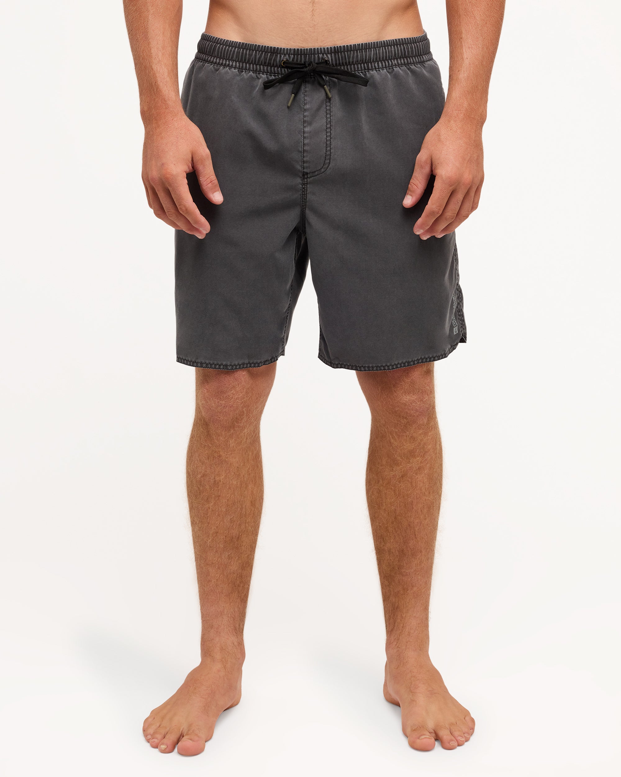 uqmjv03011_quiksilver_kvj0_frt1