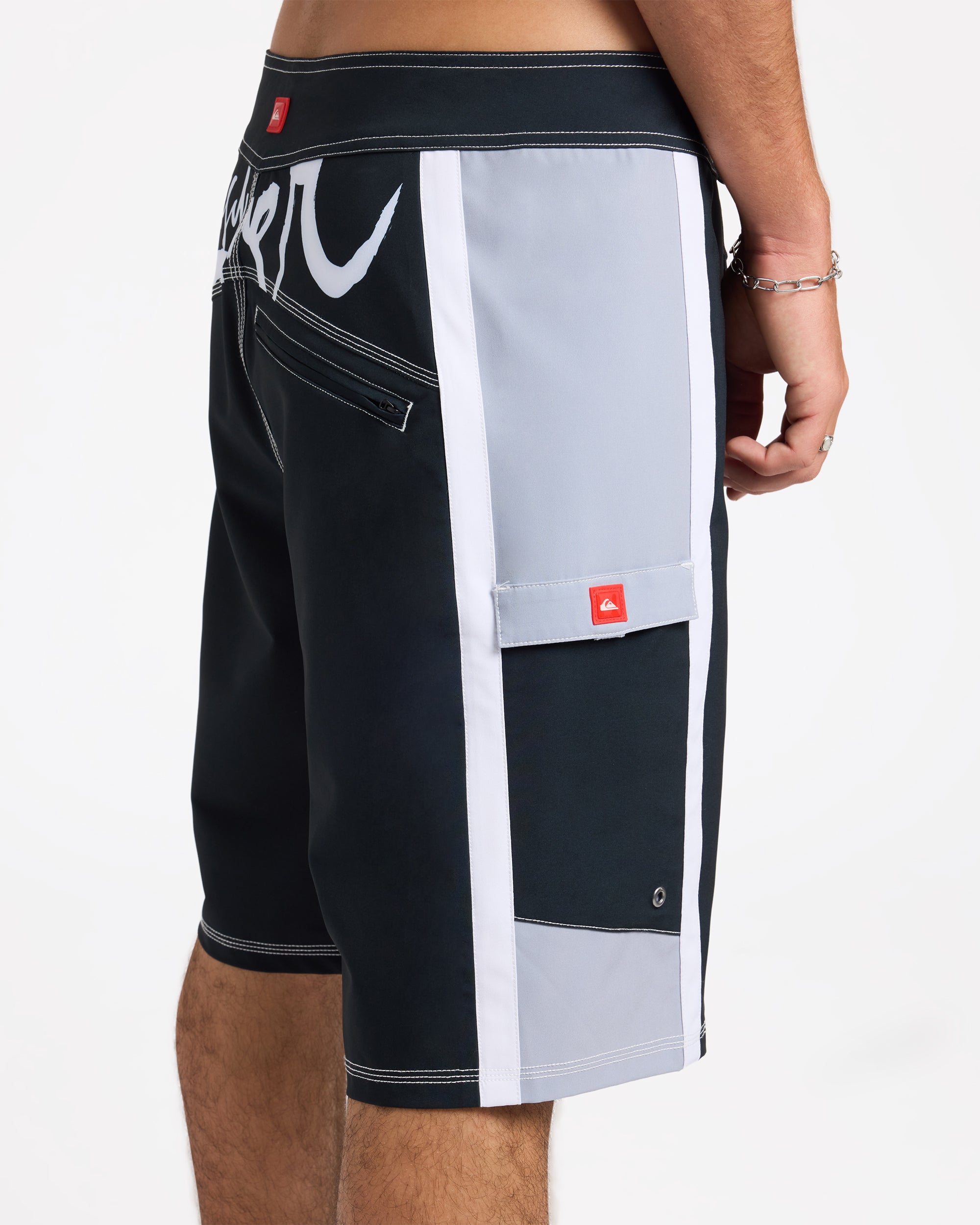 uqybs03118_quiksilver_kvj0_dtl1