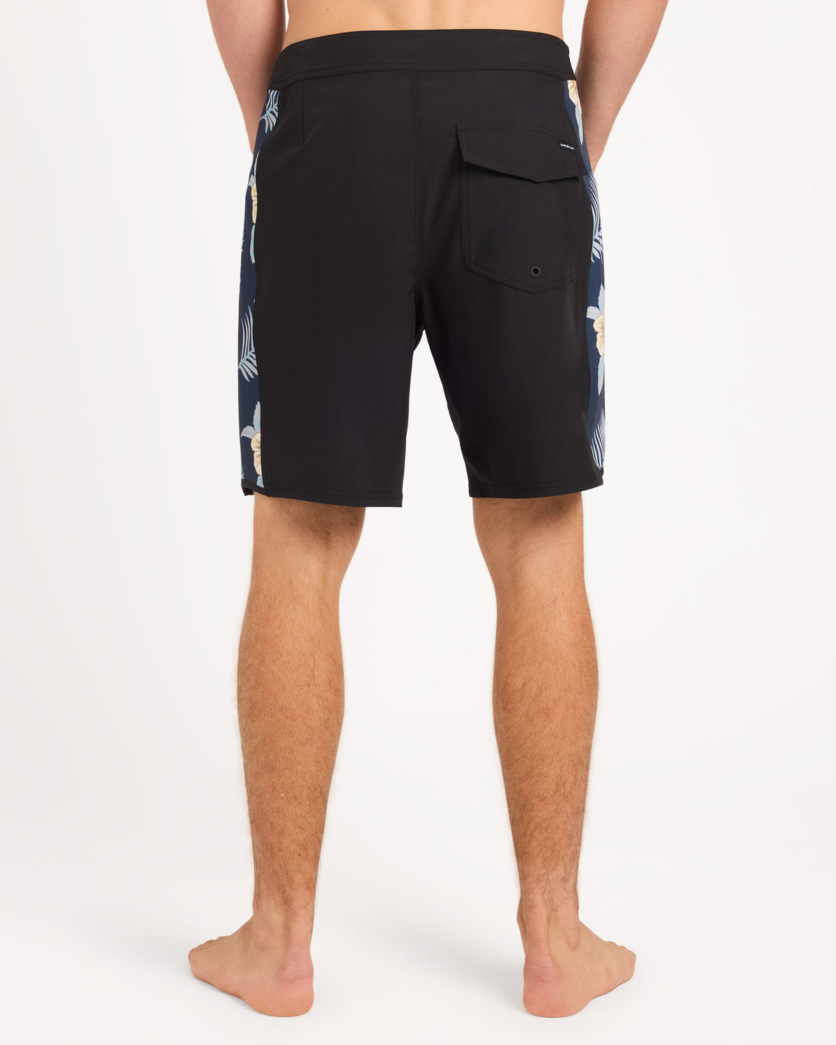 uqybs03136_quiksilver_kvj0_bck1