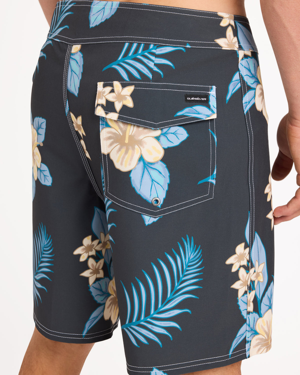 uqybs03156_quiksilver_kta0_dtl1