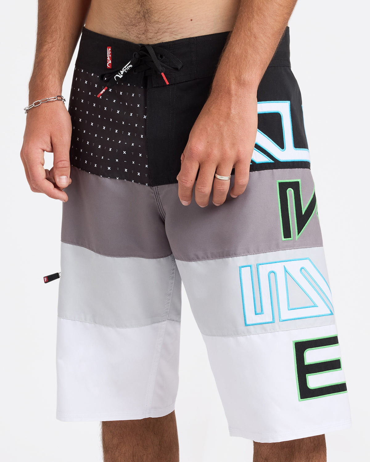 uqybs03158_quiksilver_kvj0_sd6
