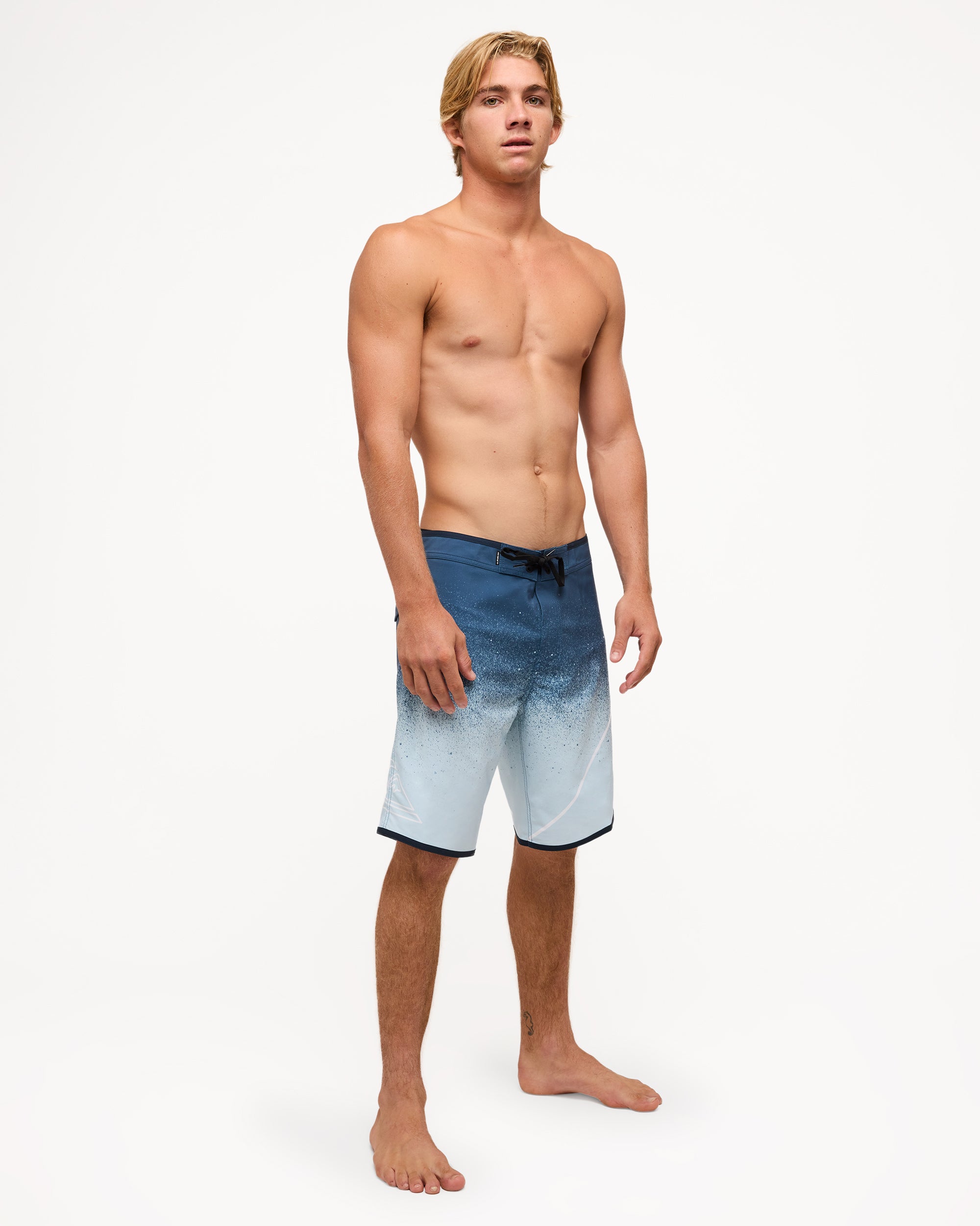 uqybs03164_quiksilver_brq0_frt9