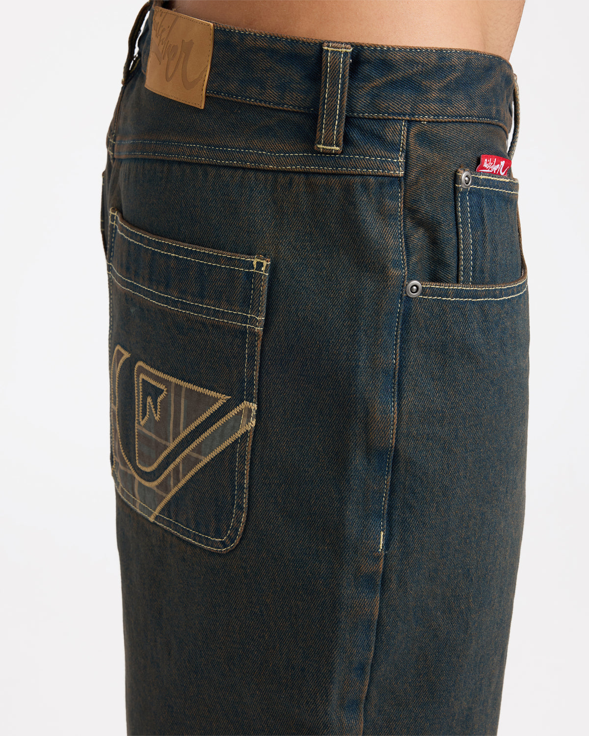 uqyds03009_quiksilver_bygw_dtl1