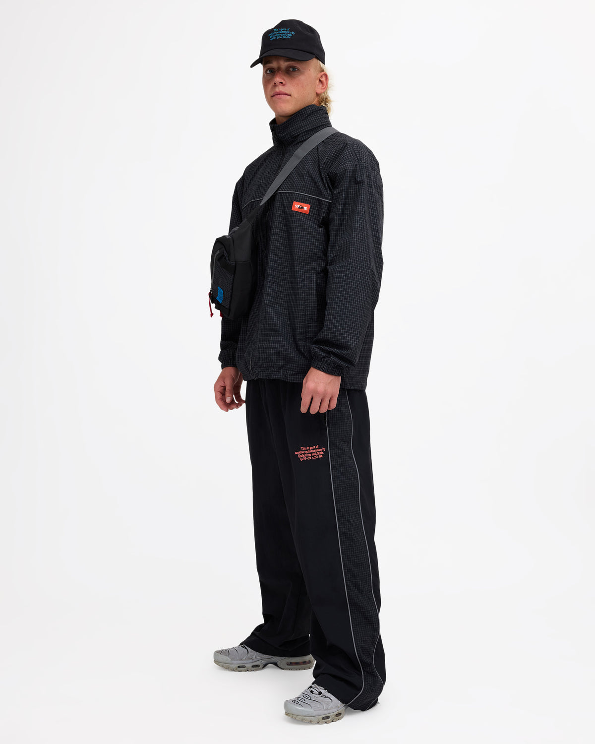 uqyfb03022_quiksilver_blk_frt9