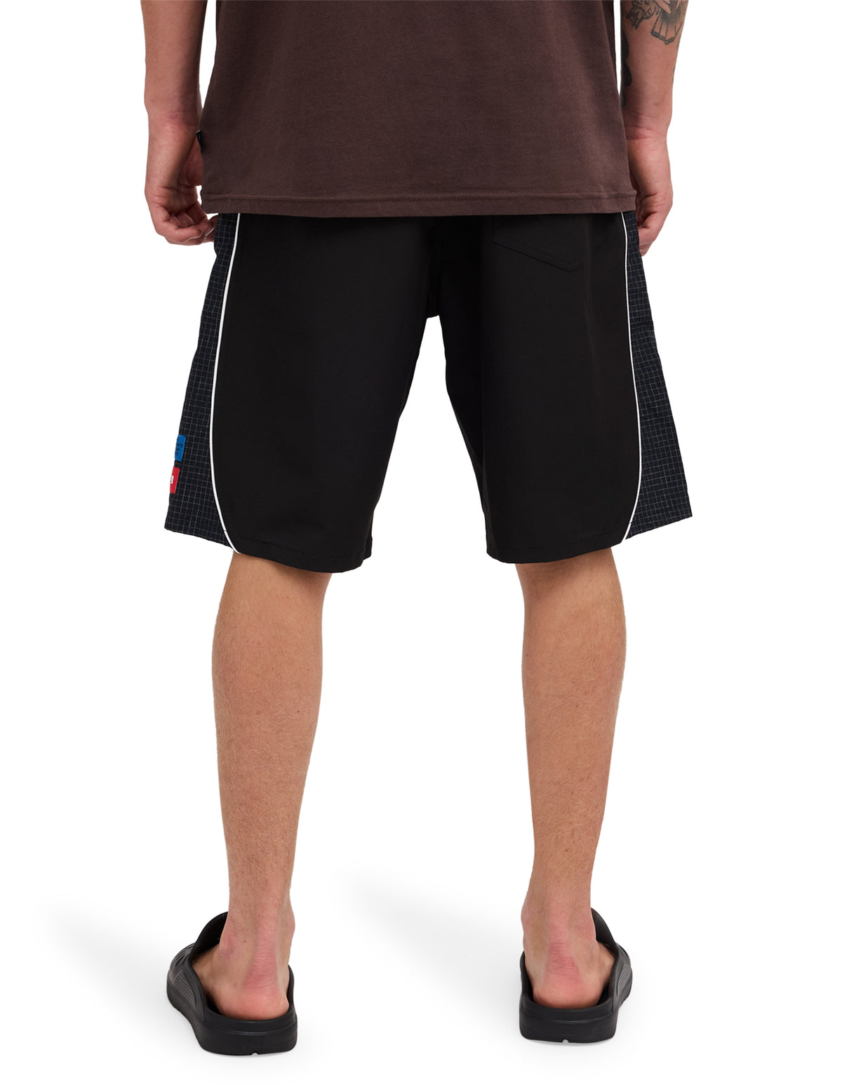 uqyjv03078_quiksilver_blk_bck1