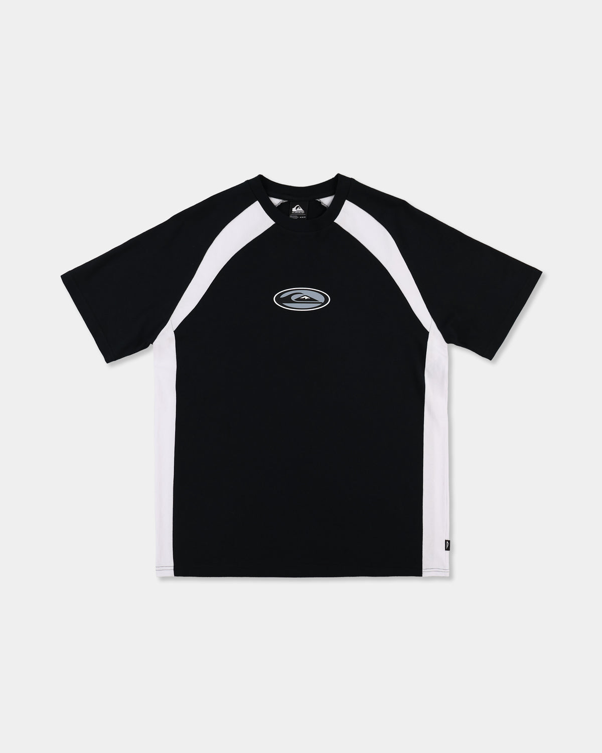 uqykt03321_quiksilver_bw_frt1_flat