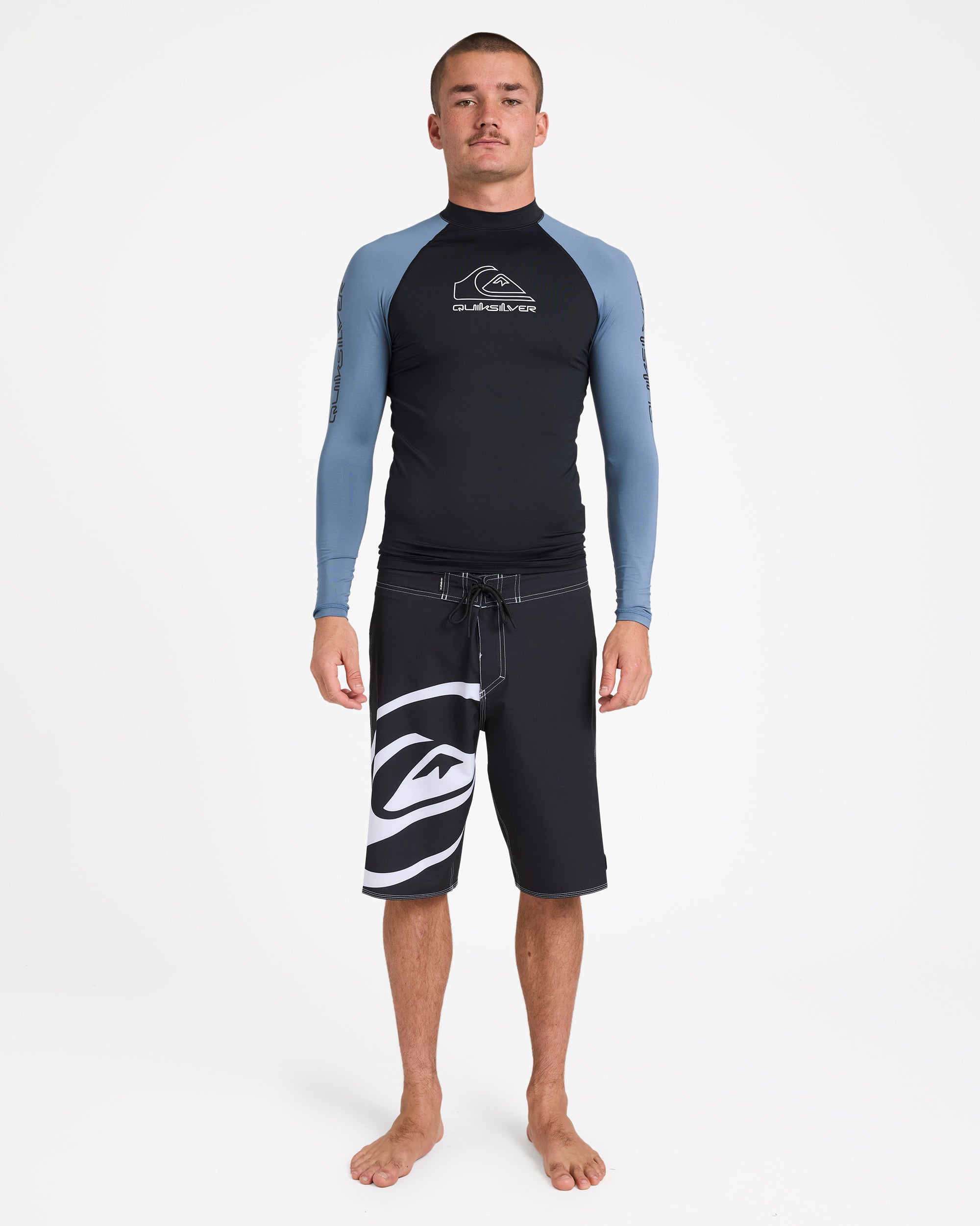 uqywr03168_quiksilver_bnd0_frt9