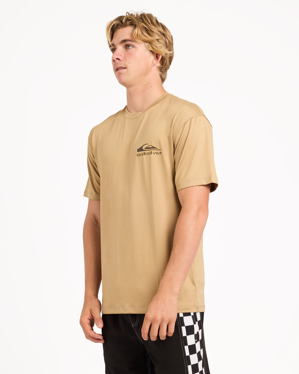 uqywr03196_quiksilver_clm0_sd1