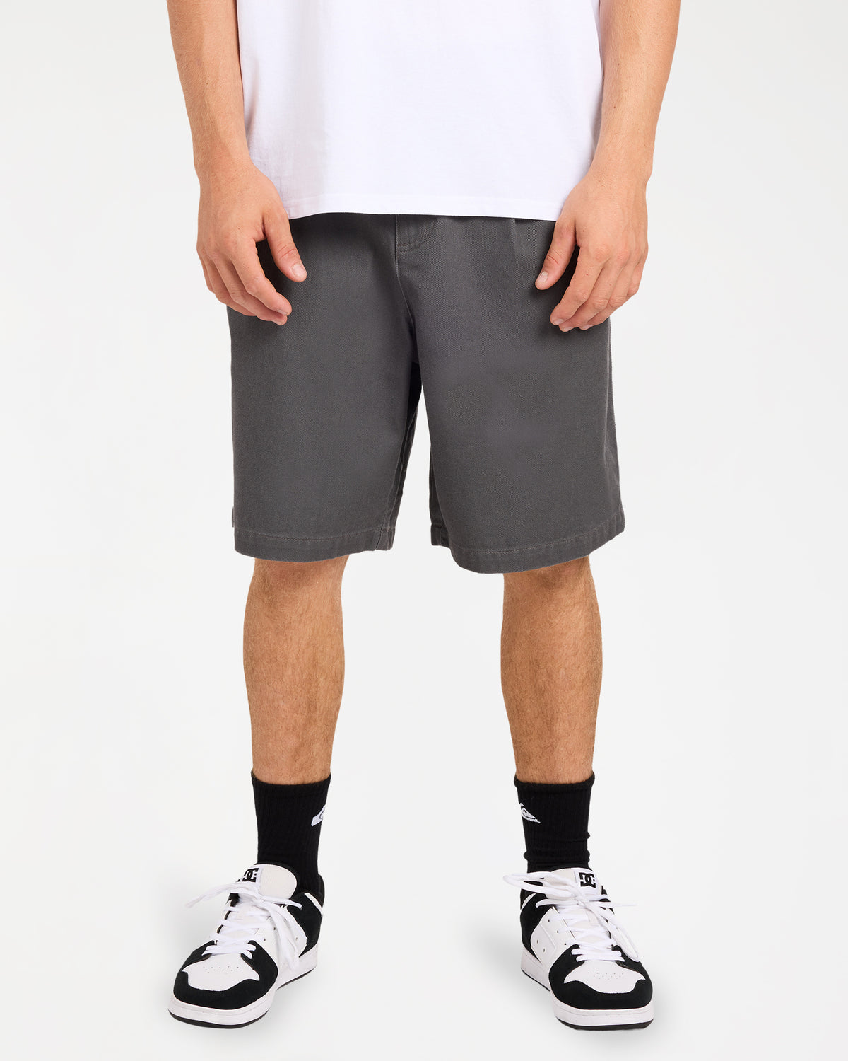 uqyws03086_quiksilver_igt_frt1