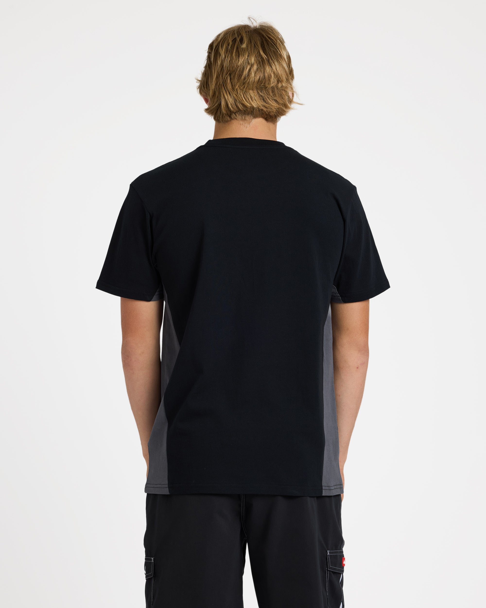 uqyzt05861_quiksilver_kvj0_bck1