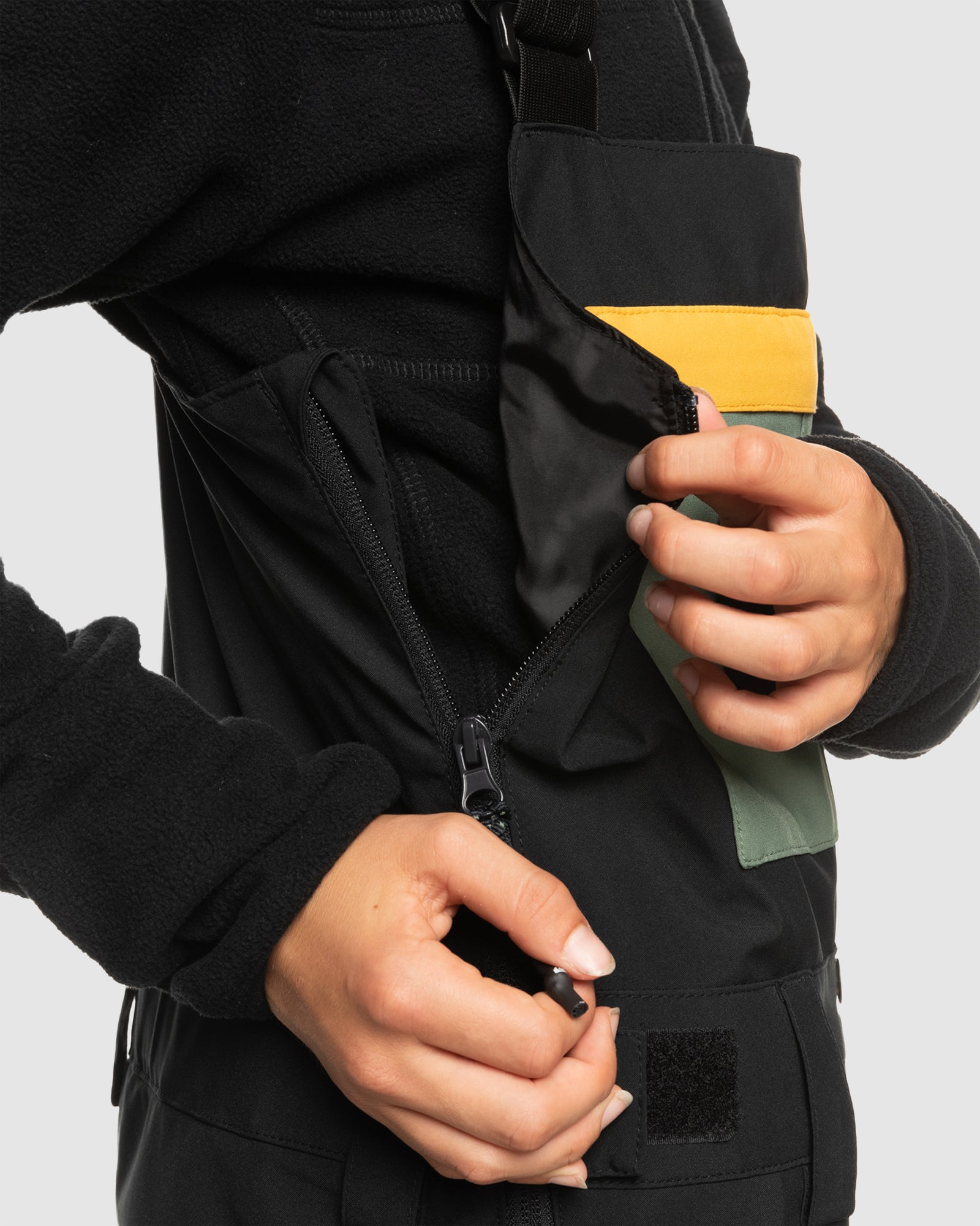 Boys 8-16 Mash Up Technical Snow Bib Pants – True Black