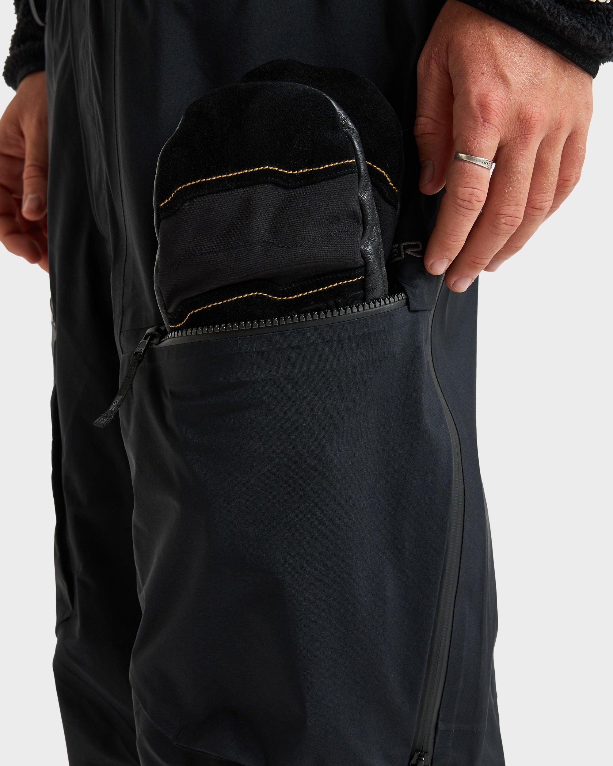 Mens Highline Pro 3L Gore-Tex Bib Snow Pants – Quiksilver