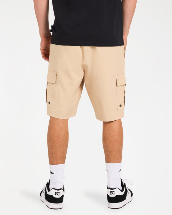 uqmws03015_quiksilver_thp0_bck1