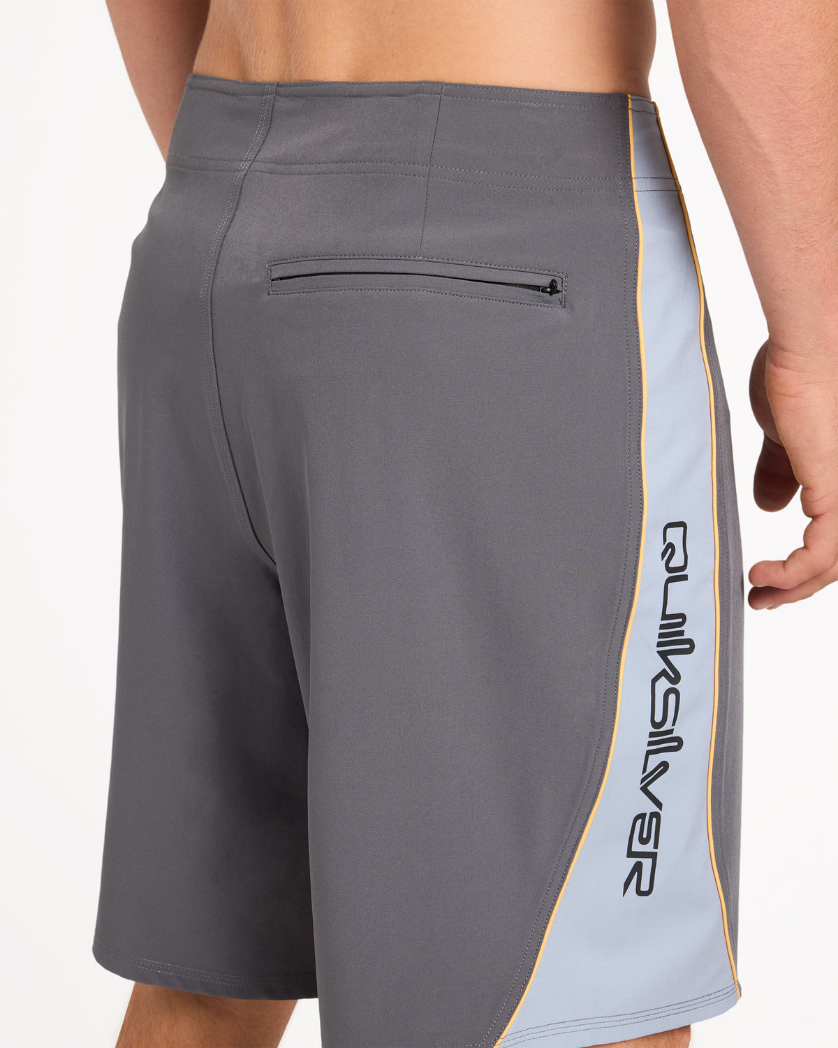 uqybs03123_quiksilver_kzm0_dtl1