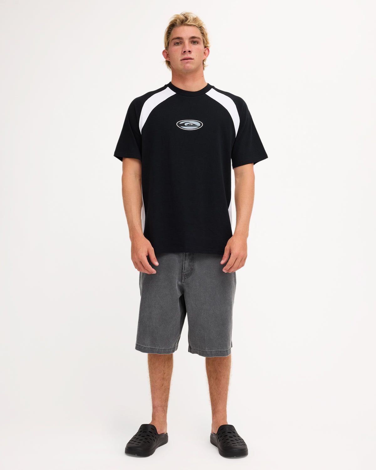 uqykt03321_quiksilver_bw_frt9