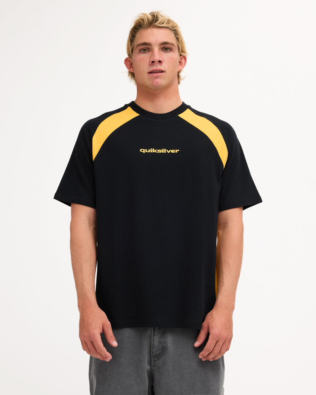uqykt03321_quiksilver_byz_frt1