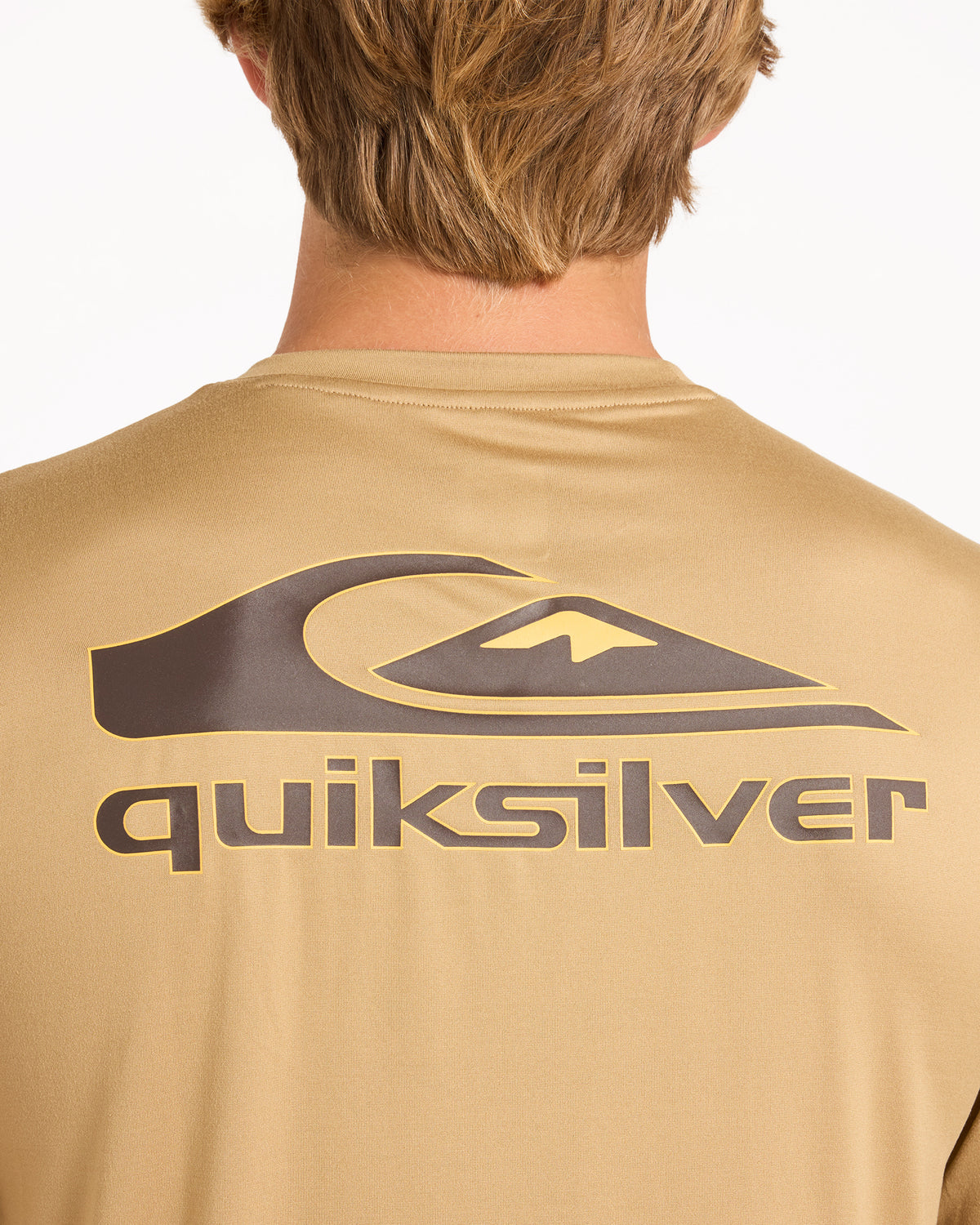 uqywr03196_quiksilver_clm0_dtl1