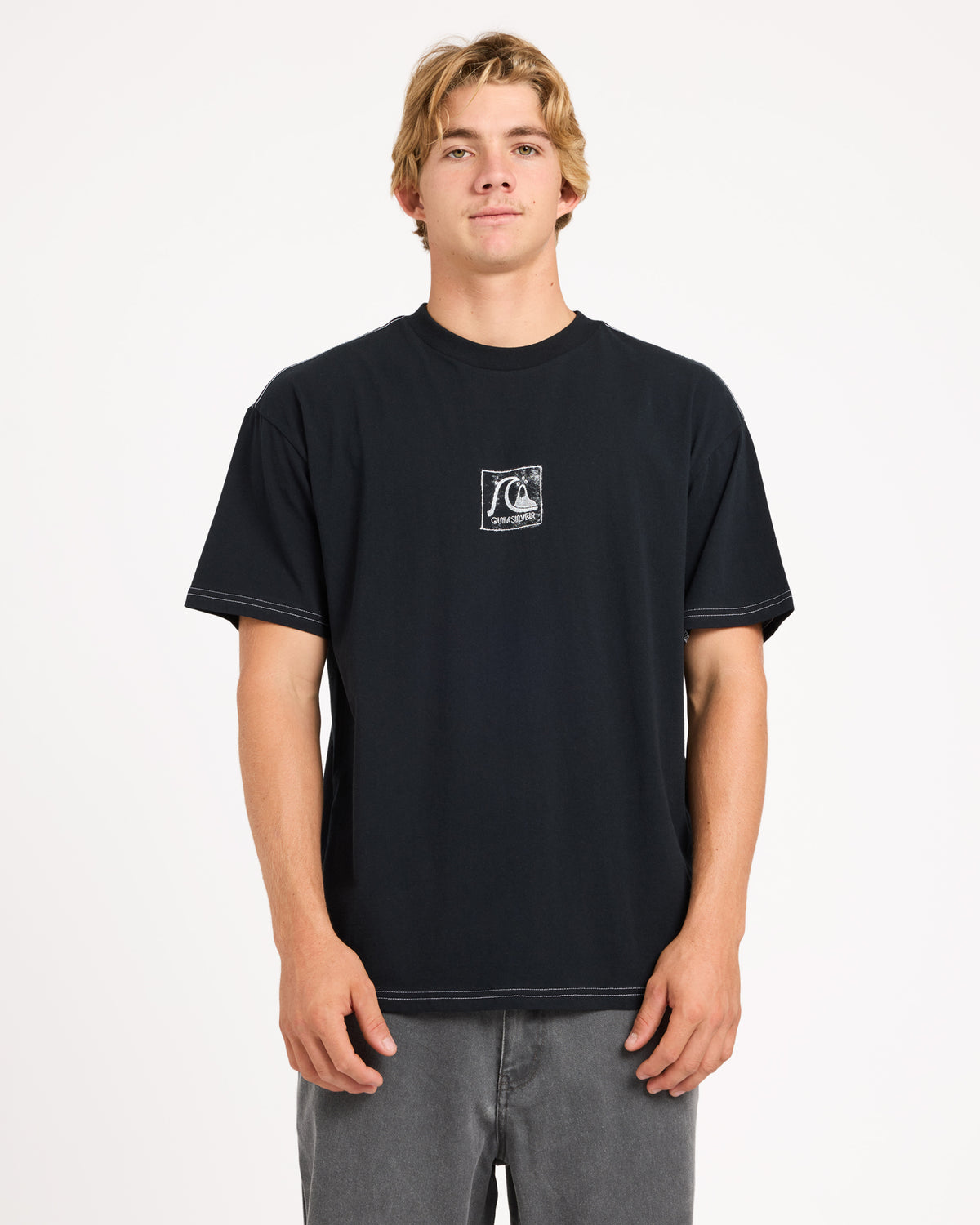 uqyzt05894_quiksilver_kvj0_frt1