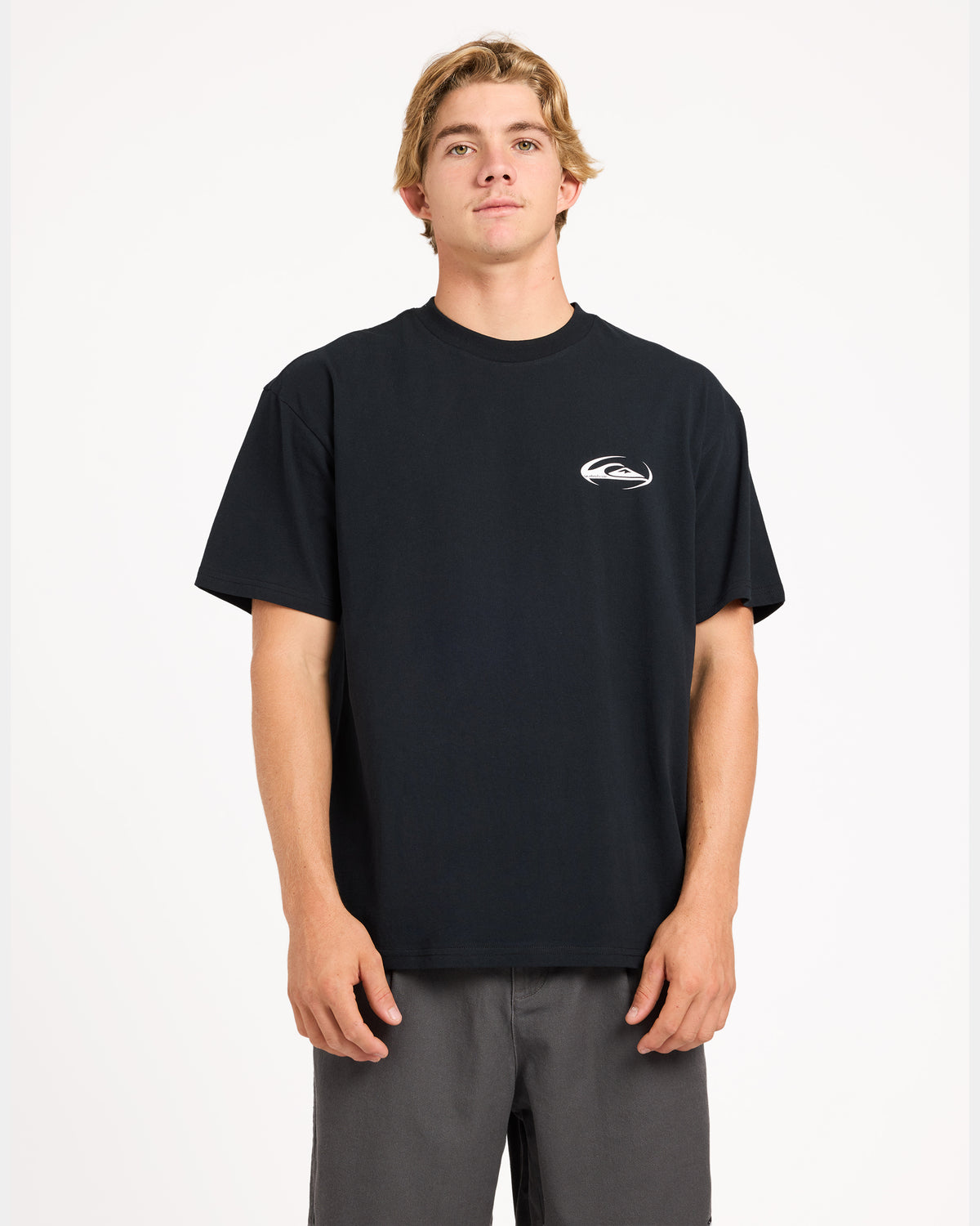 uqyzt05910_quiksilver_kvj0_frt1