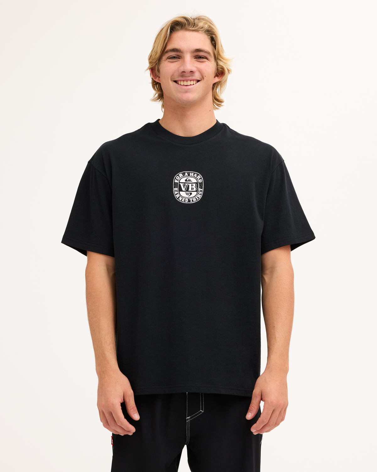 uqyzt06146_quiksilver_kvj0_frt1